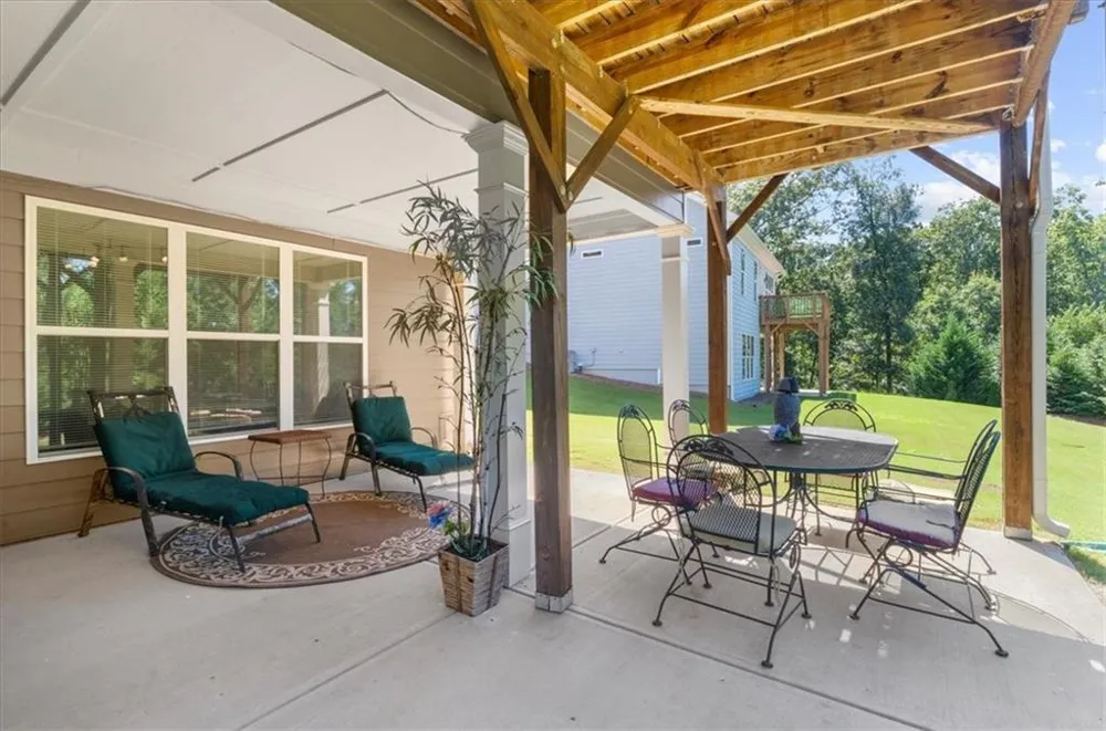 3846 English Oak Drive SW Gainesville, GA 30504