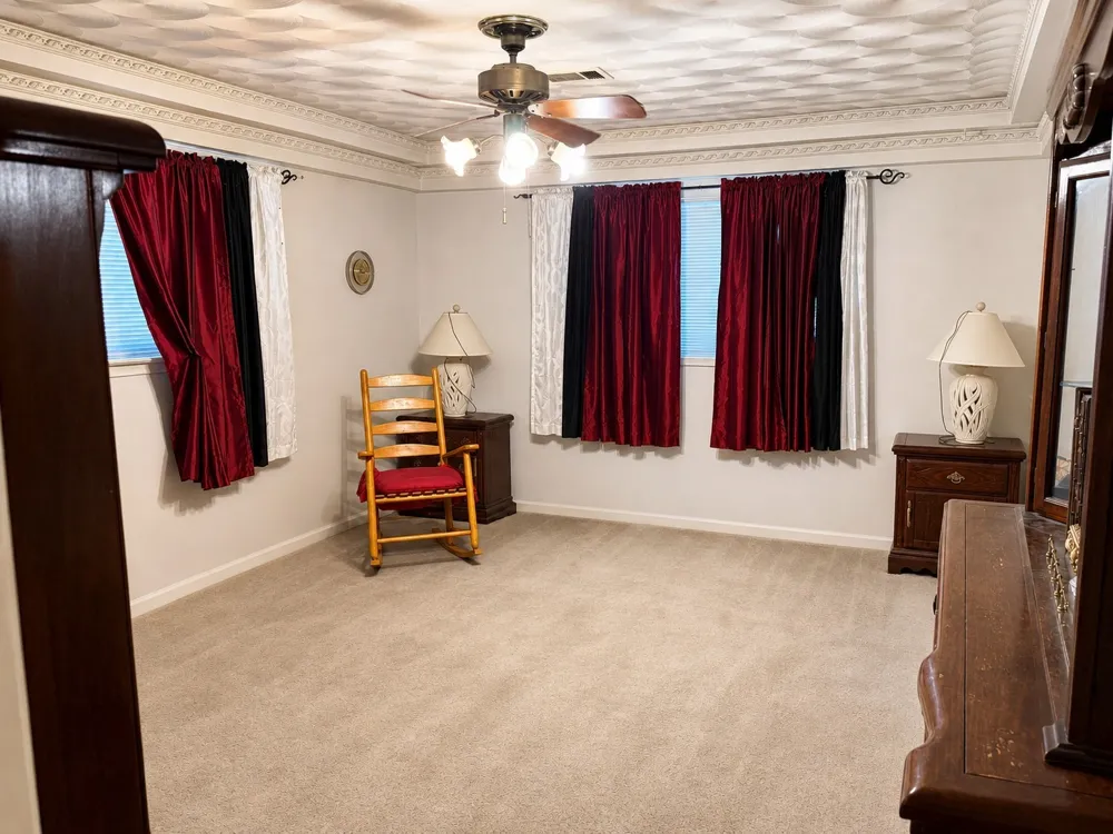 921 Medalist Drive Dallas, TX 75232