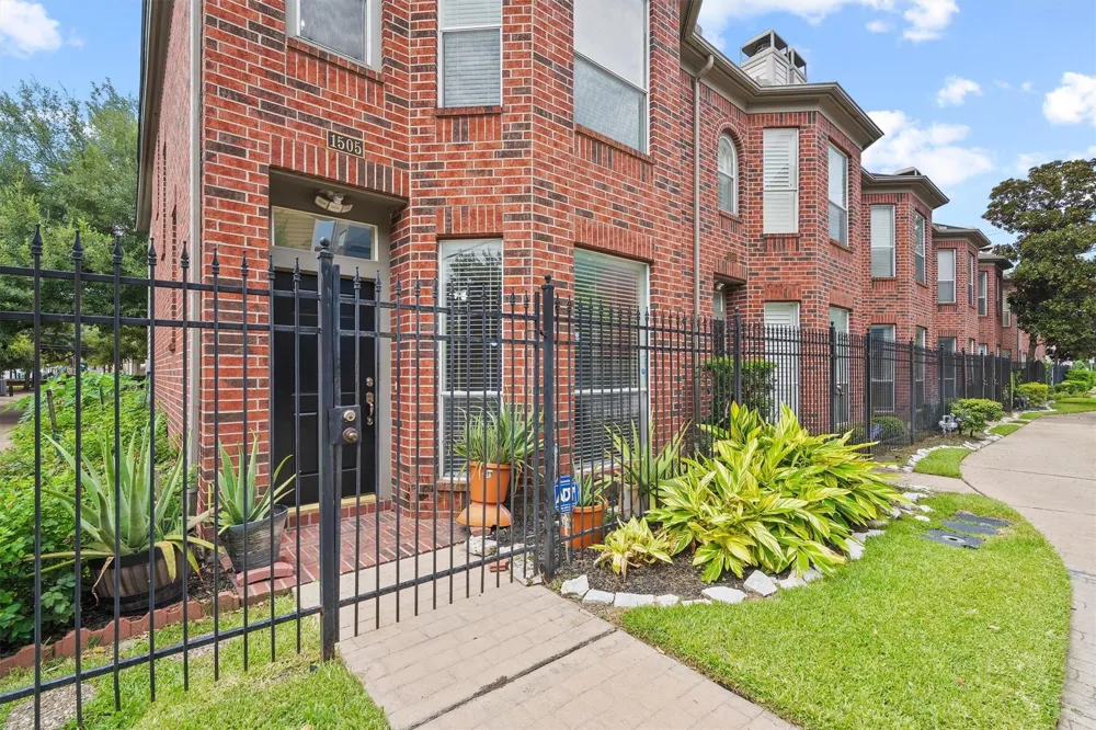 1505 Oneil Street Houston, TX 77019
