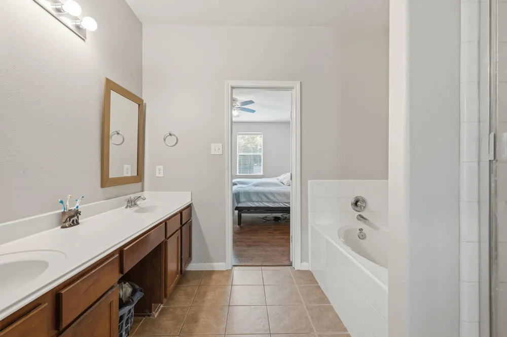 1123 Wiley Drive Magnolia, TX 77354