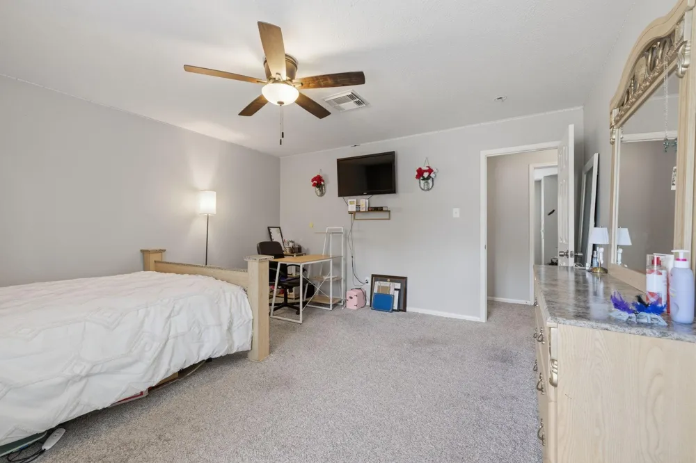 1123 Wiley Drive Magnolia, TX 77354