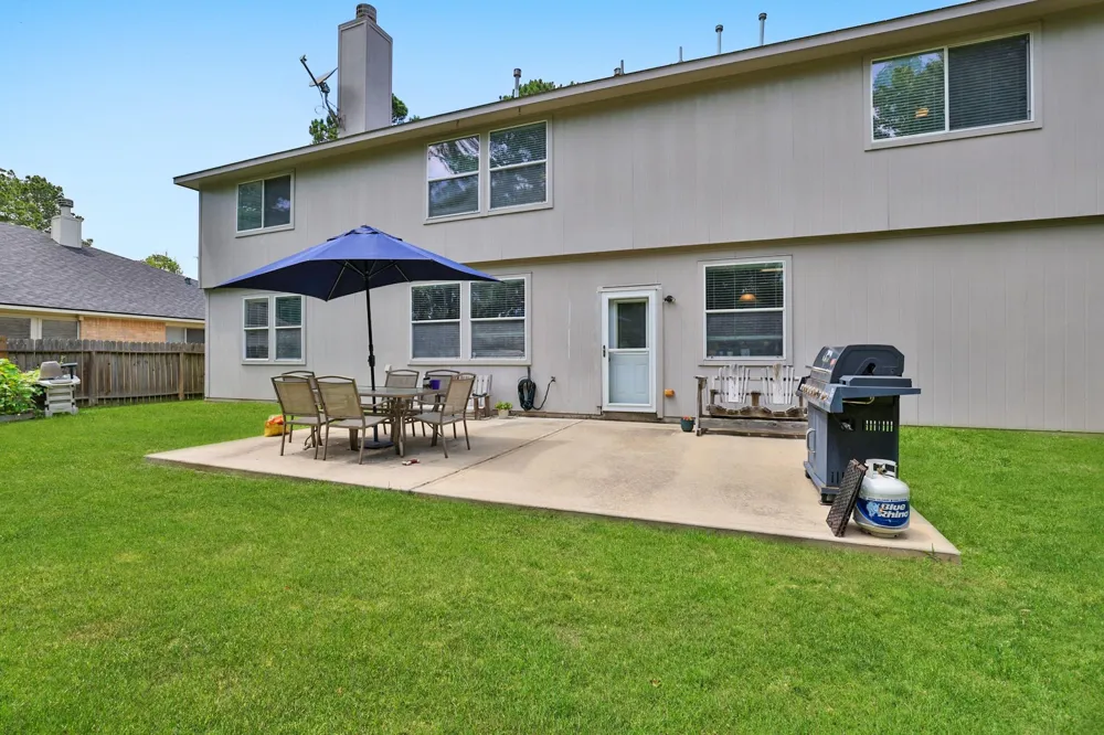 1123 Wiley Drive Magnolia, TX 77354