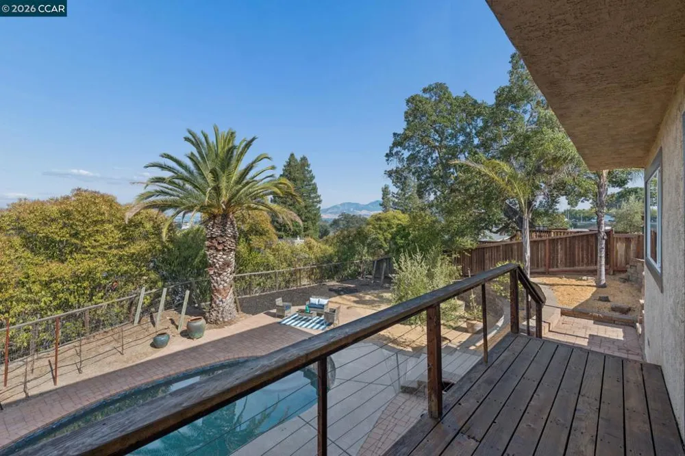 61 St. Thomas Ln Pleasant Hill, CA 94523