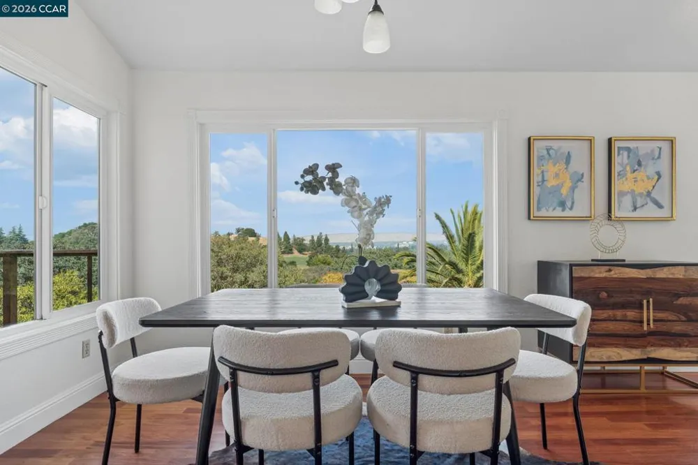 61 St. Thomas Ln Pleasant Hill, CA 94523