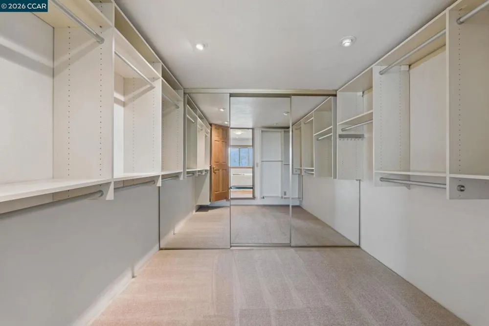 61 St. Thomas Ln Pleasant Hill, CA 94523