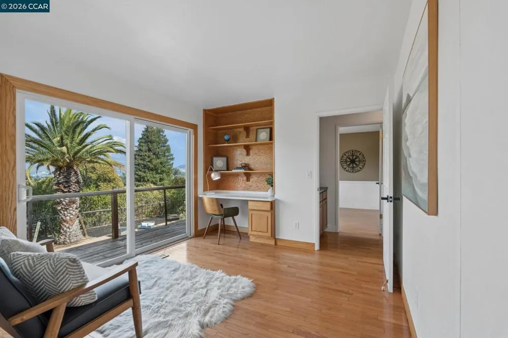 61 St. Thomas Ln Pleasant Hill, CA 94523
