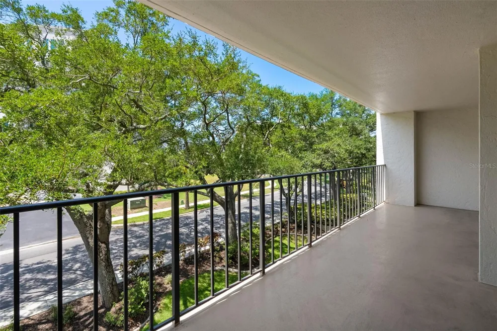 220 BELLEVIEW BOULEVARD #403 Belleair, FL 33756