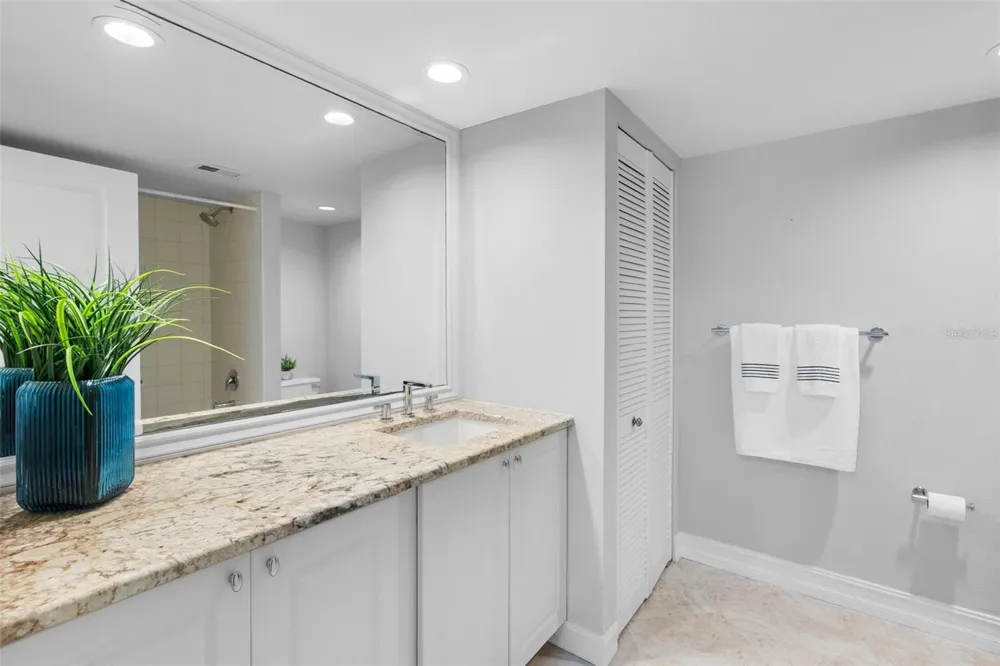 220 BELLEVIEW BOULEVARD #403 Belleair, FL 33756