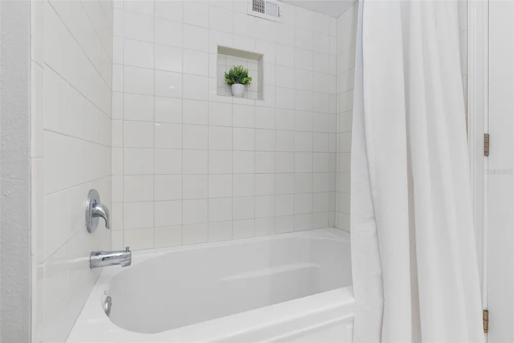 220 BELLEVIEW BOULEVARD #403 Belleair, FL 33756