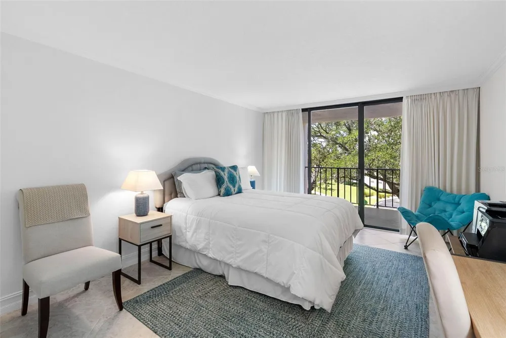 220 BELLEVIEW BOULEVARD #403 Belleair, FL 33756