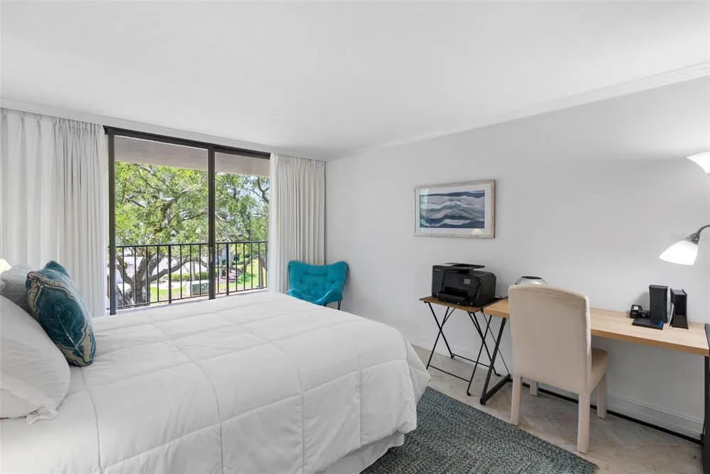 220 BELLEVIEW BOULEVARD #403 Belleair, FL 33756