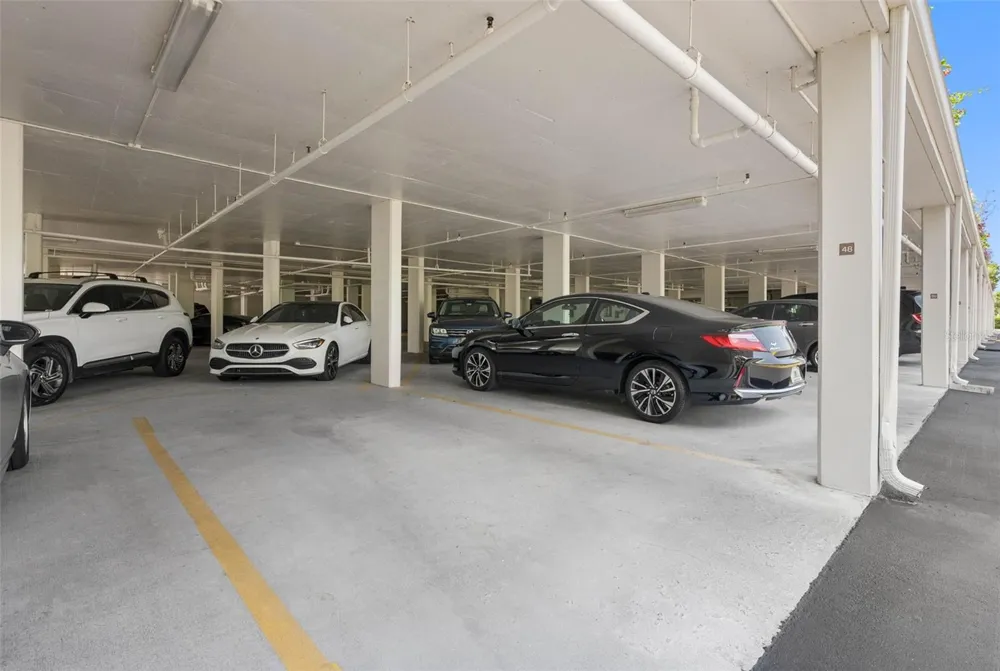 220 BELLEVIEW BOULEVARD #403 Belleair, FL 33756