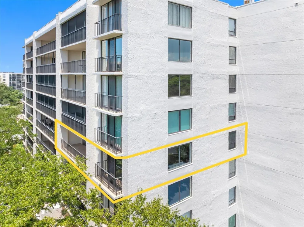 220 BELLEVIEW BOULEVARD #403 Belleair, FL 33756