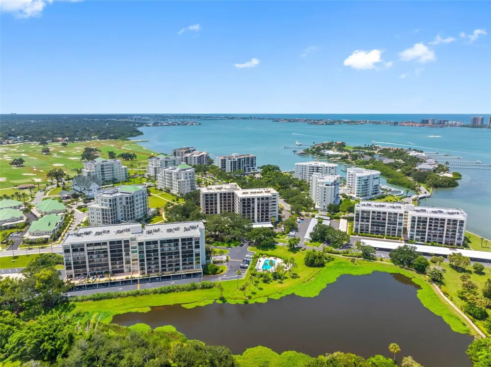 220 BELLEVIEW BOULEVARD #403 Belleair, FL 33756