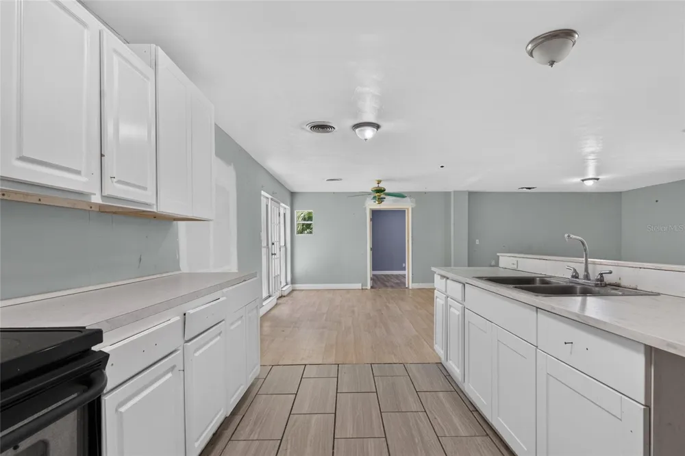1220 HOWELL BRANCH ROAD Winter Park, FL 32789