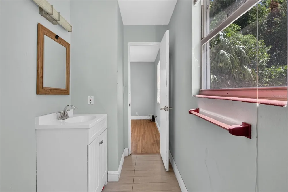 1220 HOWELL BRANCH ROAD Winter Park, FL 32789