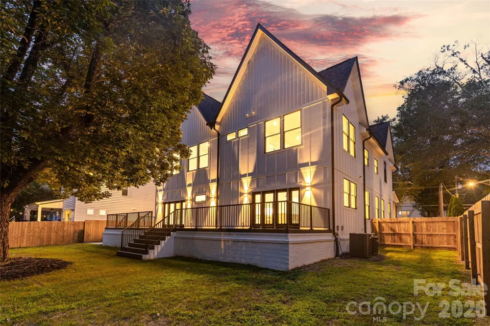 1344 Richland Drive Charlotte, NC 28211