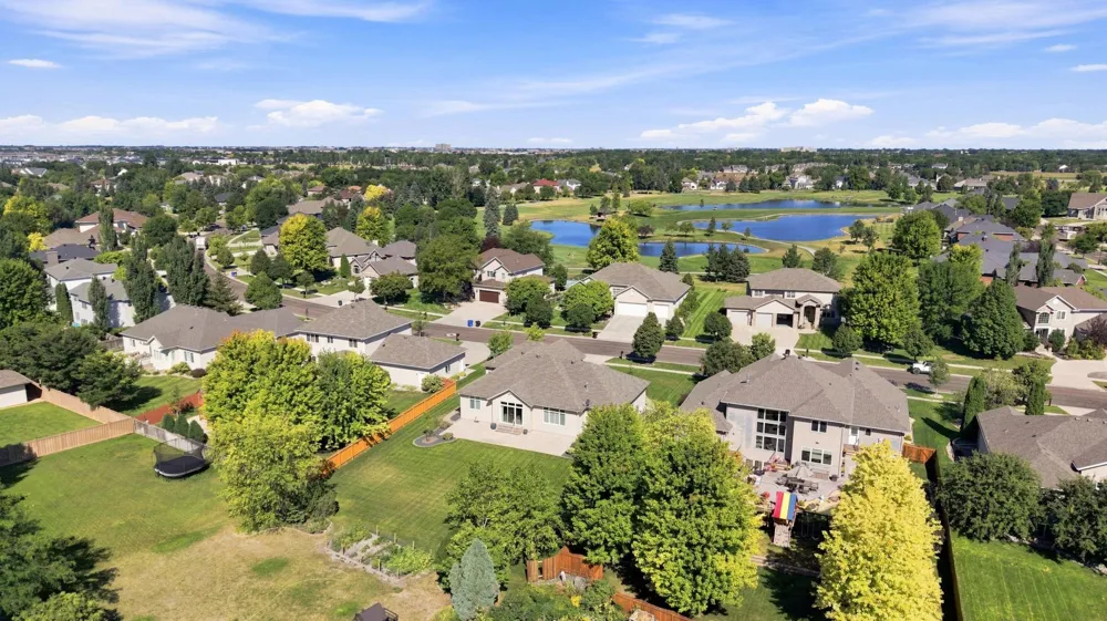 2108 ROSE CREEK BOULEVARD S Fargo, ND 58104