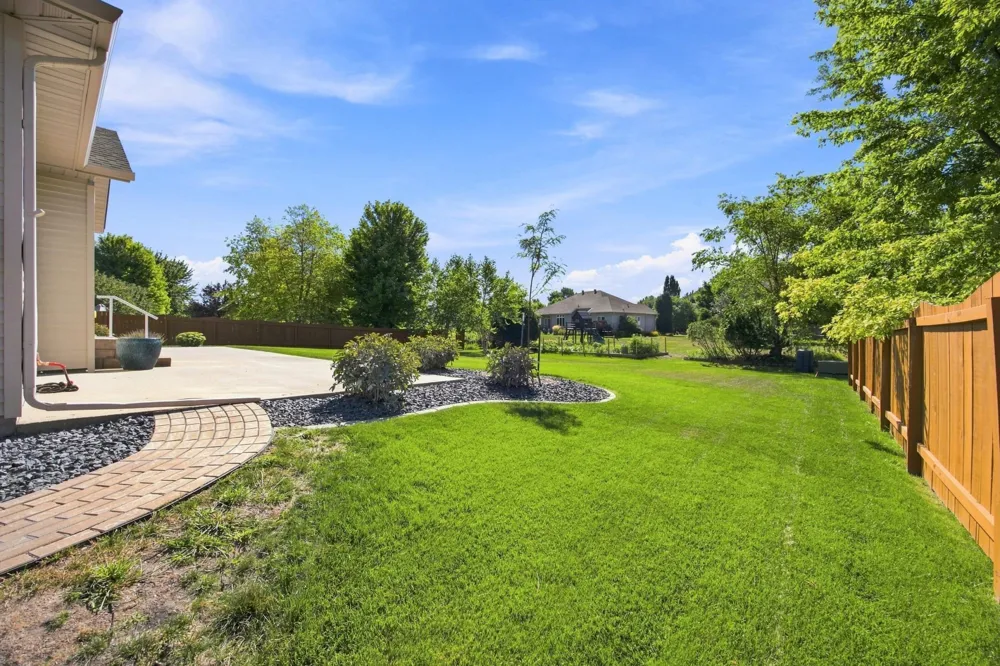2108 ROSE CREEK BOULEVARD S Fargo, ND 58104