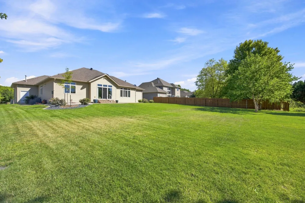 2108 ROSE CREEK BOULEVARD S Fargo, ND 58104