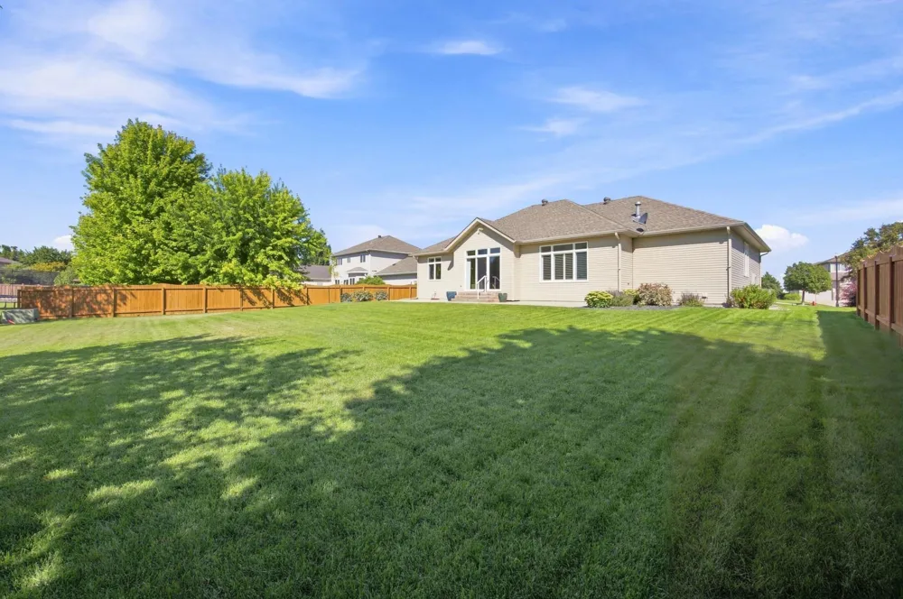 2108 ROSE CREEK BOULEVARD S Fargo, ND 58104