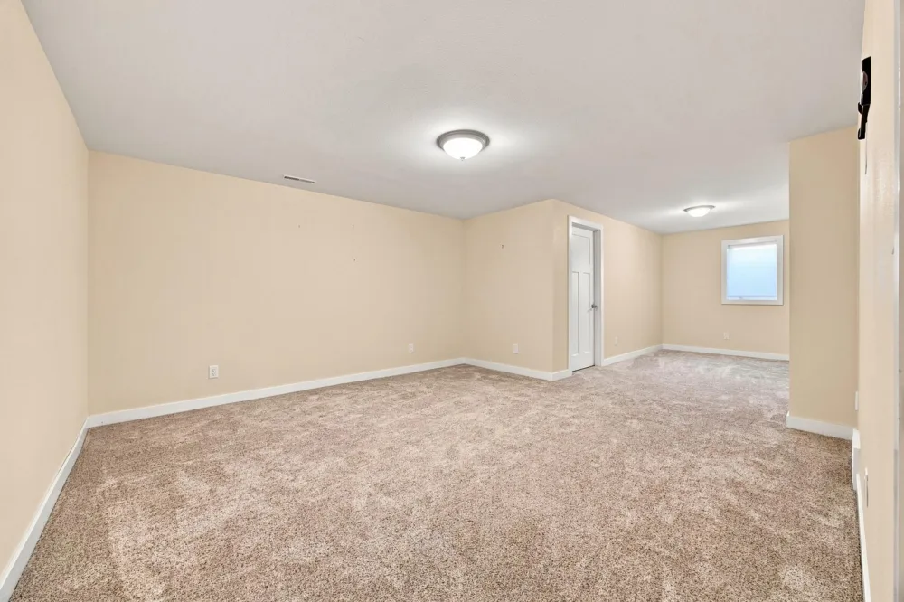 2108 ROSE CREEK BOULEVARD S Fargo, ND 58104