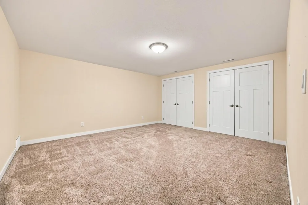 2108 ROSE CREEK BOULEVARD S Fargo, ND 58104