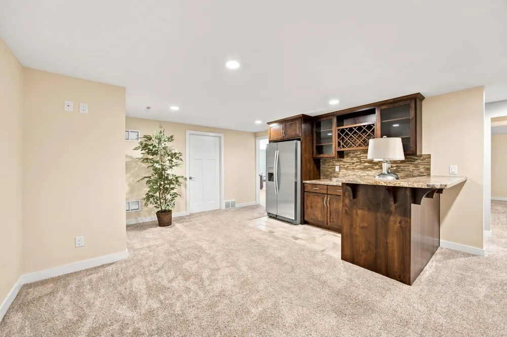 2108 ROSE CREEK BOULEVARD S Fargo, ND 58104