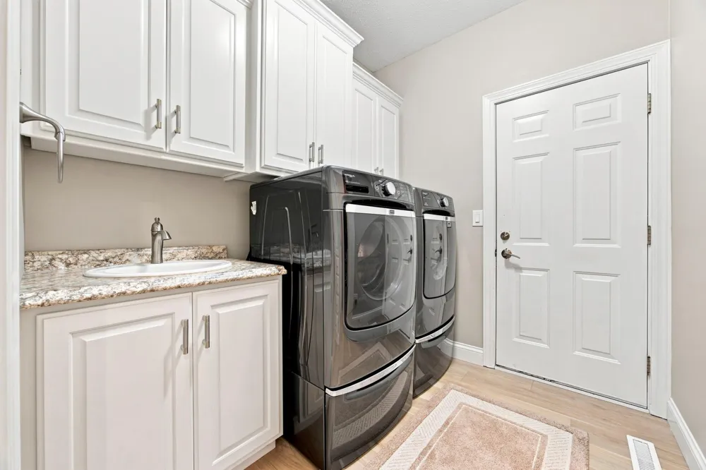 2108 ROSE CREEK BOULEVARD S Fargo, ND 58104