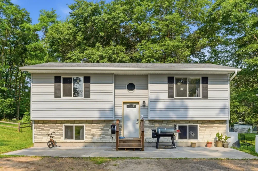 919 Lincoln Avenue Amery, WI 54001