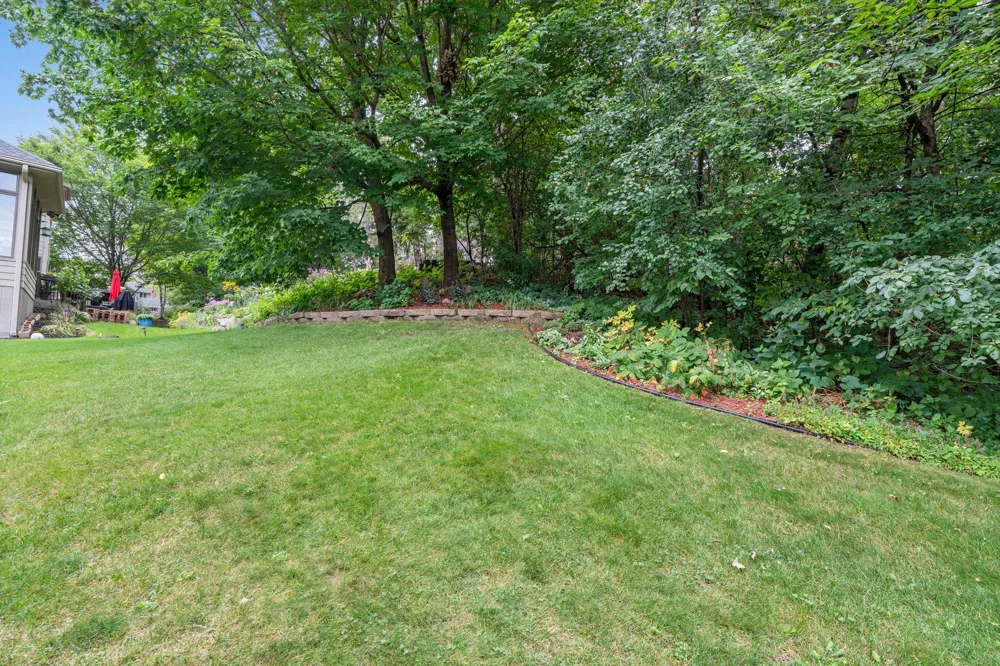 39 Marcin Hill Burnsville, MN 55337