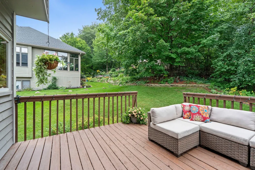 39 Marcin Hill Burnsville, MN 55337