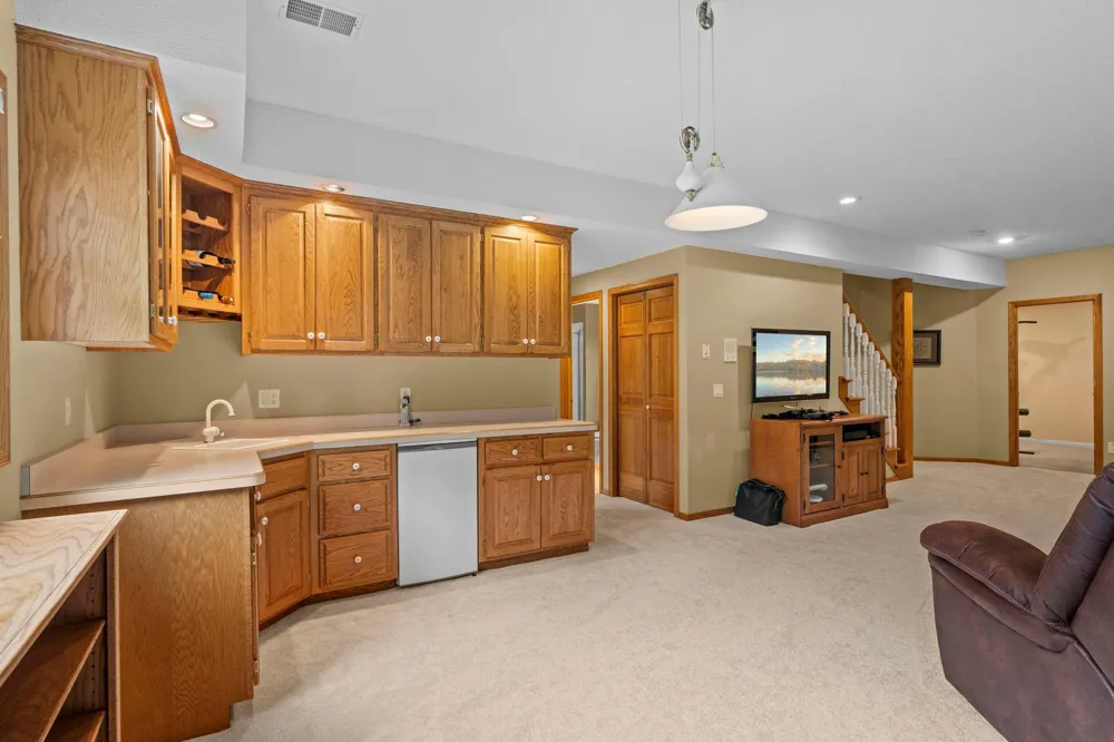 39 Marcin Hill Burnsville, MN 55337