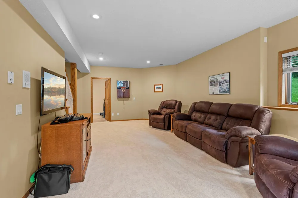 39 Marcin Hill Burnsville, MN 55337
