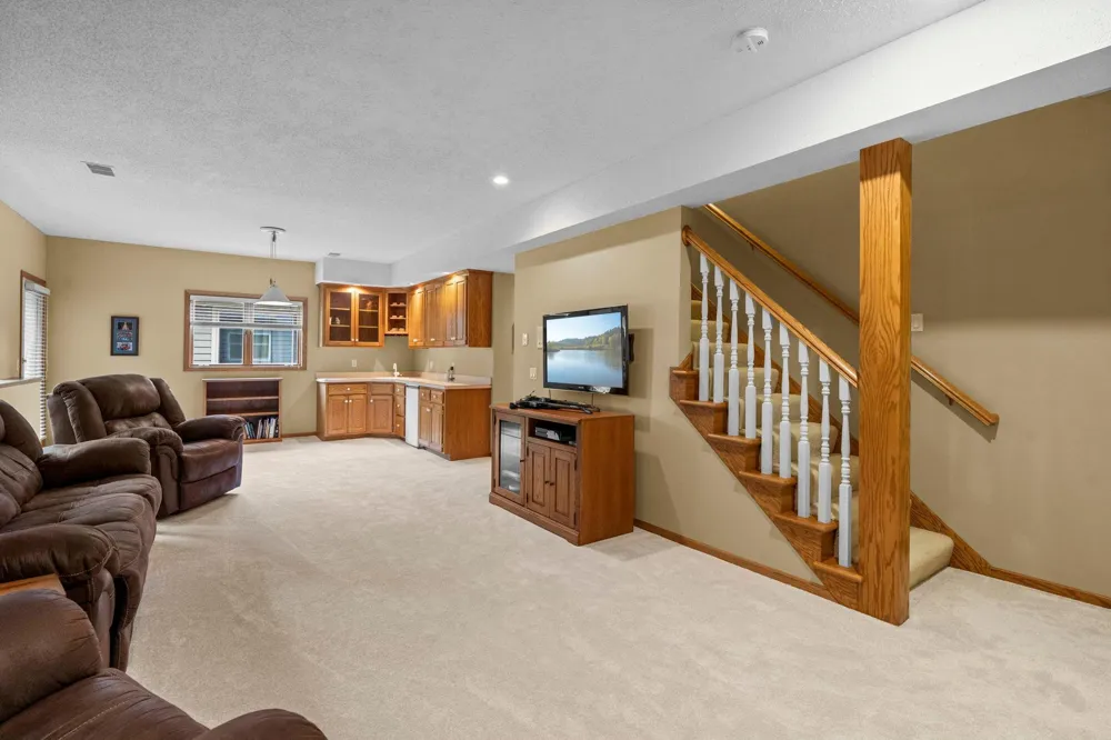 39 Marcin Hill Burnsville, MN 55337