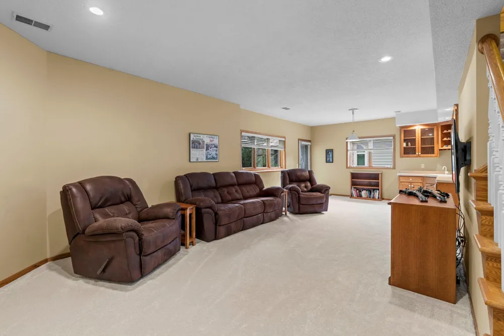 39 Marcin Hill Burnsville, MN 55337