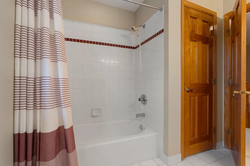 39 Marcin Hill Burnsville, MN 55337