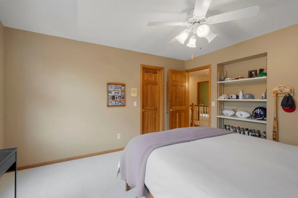 39 Marcin Hill Burnsville, MN 55337
