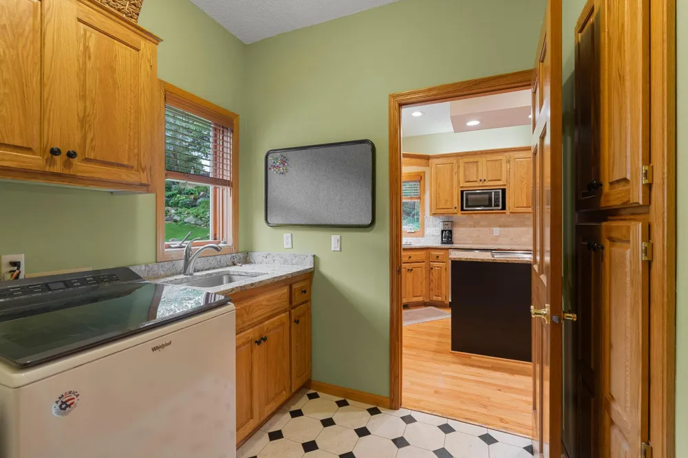 39 Marcin Hill Burnsville, MN 55337