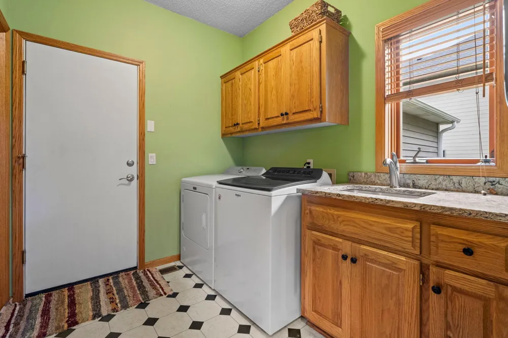 39 Marcin Hill Burnsville, MN 55337