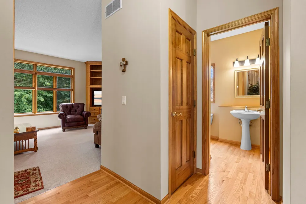 39 Marcin Hill Burnsville, MN 55337