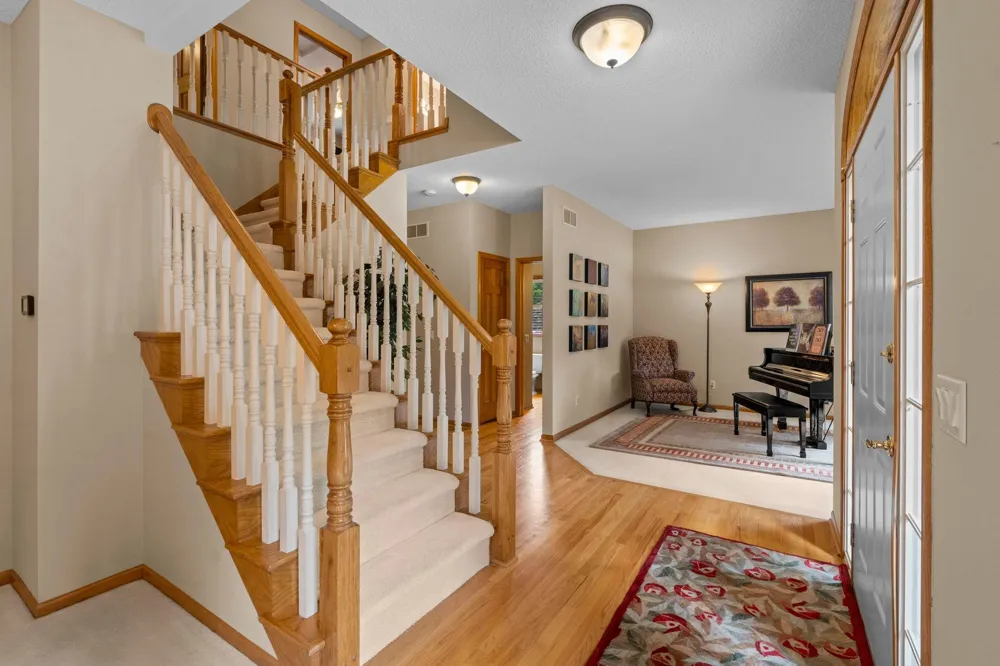 39 Marcin Hill Burnsville, MN 55337