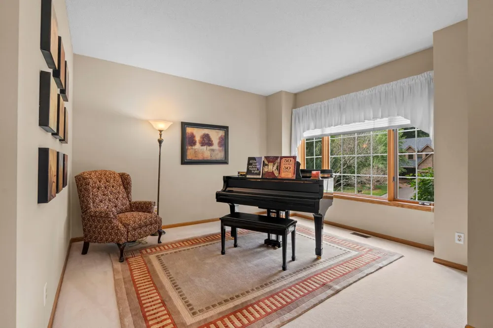 39 Marcin Hill Burnsville, MN 55337