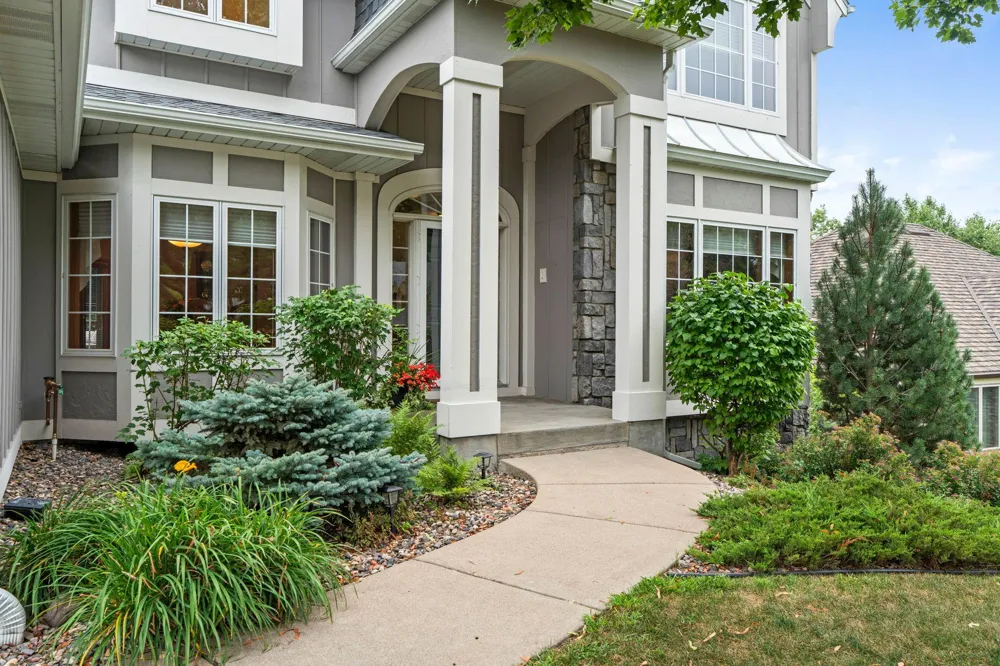 39 Marcin Hill Burnsville, MN 55337