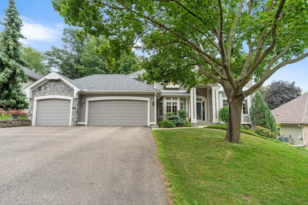 39 Marcin Hill Burnsville, MN 55337
