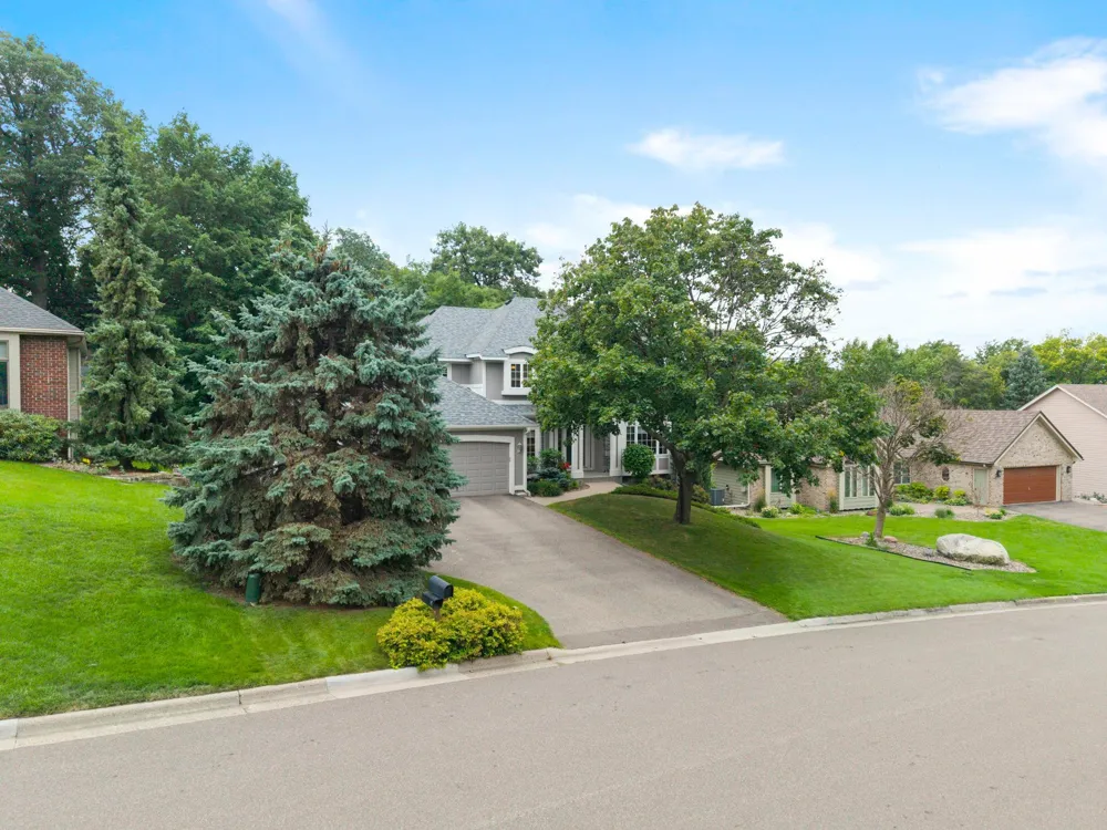 39 Marcin Hill Burnsville, MN 55337