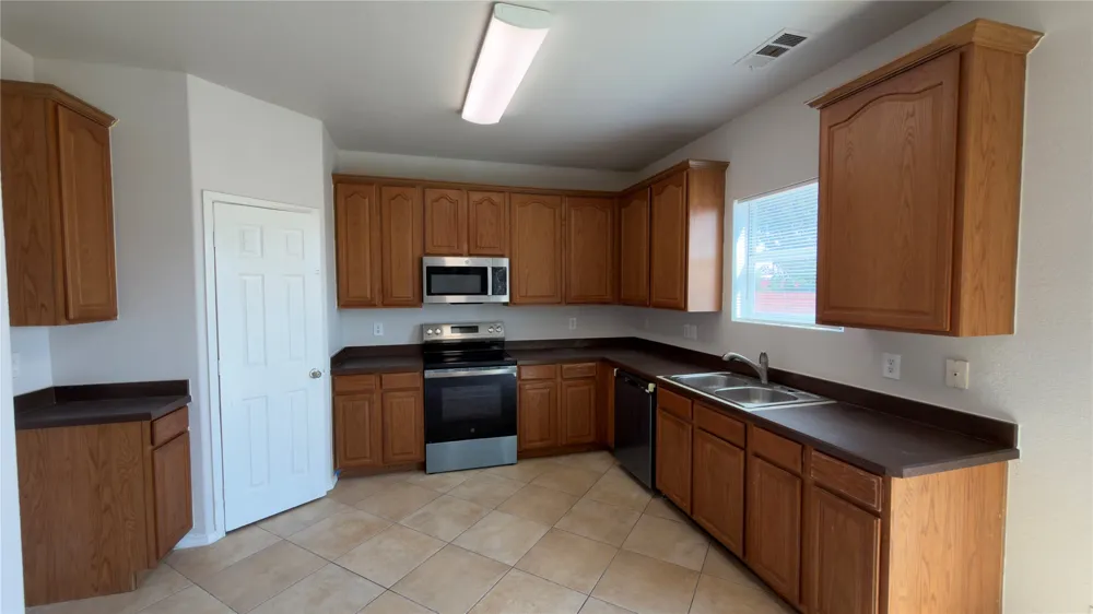 1740 Quail Springs Circle Fort Worth, TX 76177