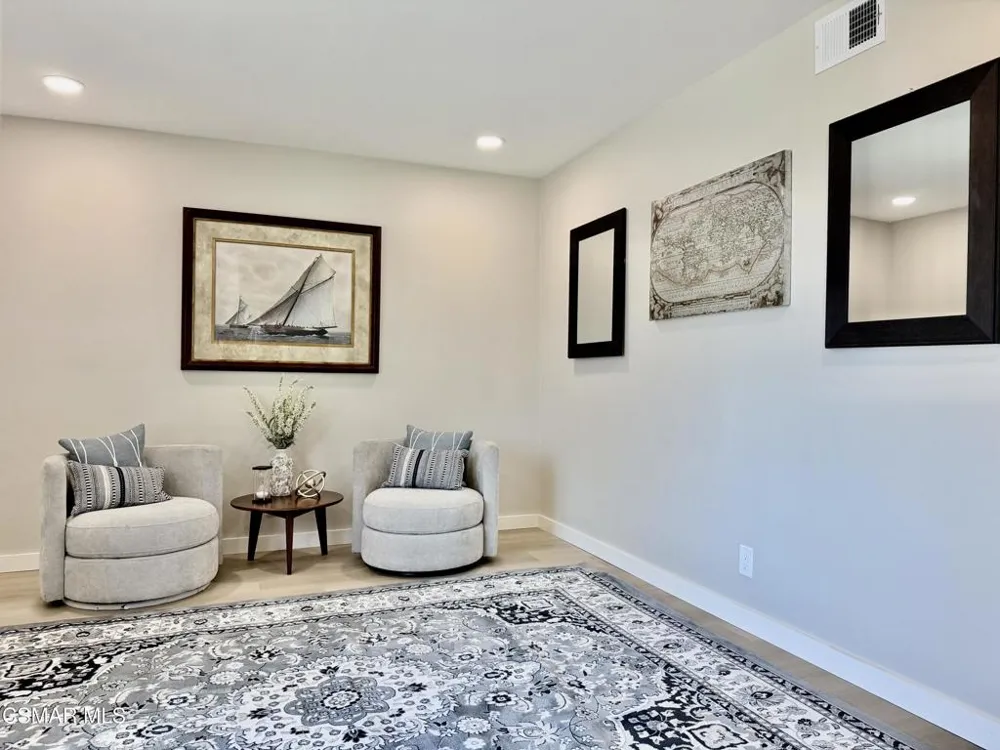 4625 Pomona Street Ventura, CA 93003