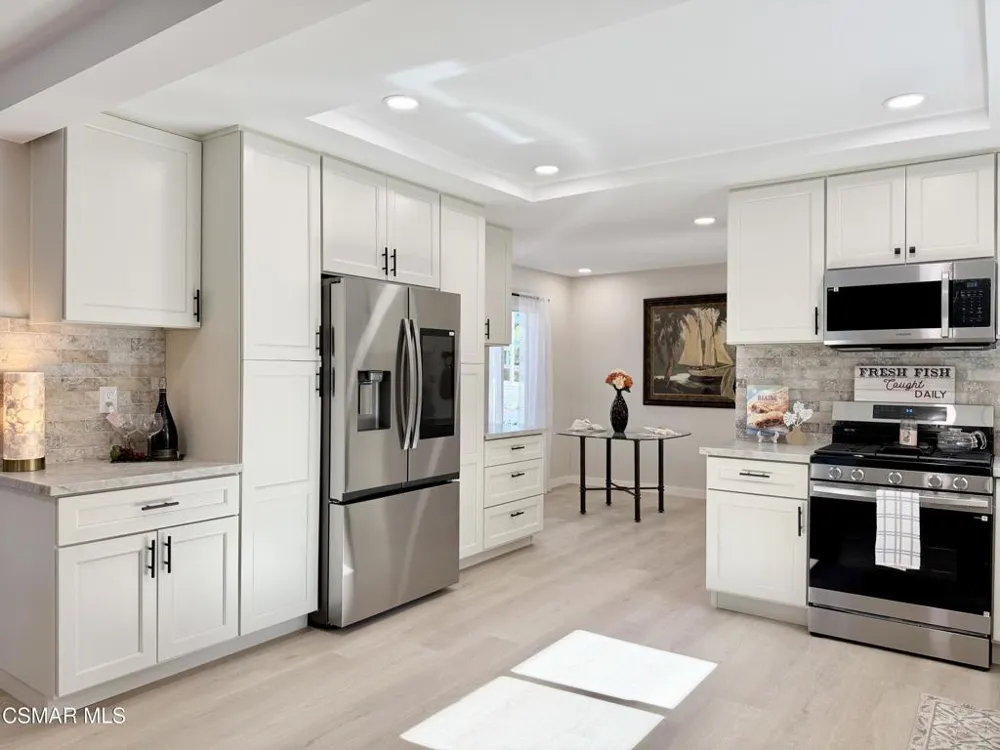 4625 Pomona Street Ventura, CA 93003