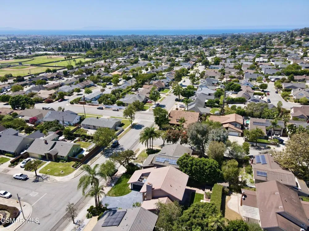 4625 Pomona Street Ventura, CA 93003